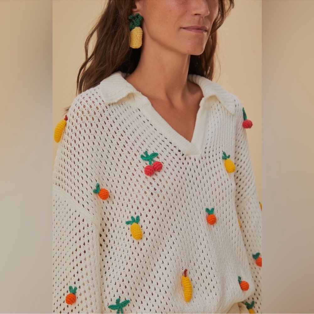 FARM Rio White V-Neck Sweater with Whimsical Floral Design
